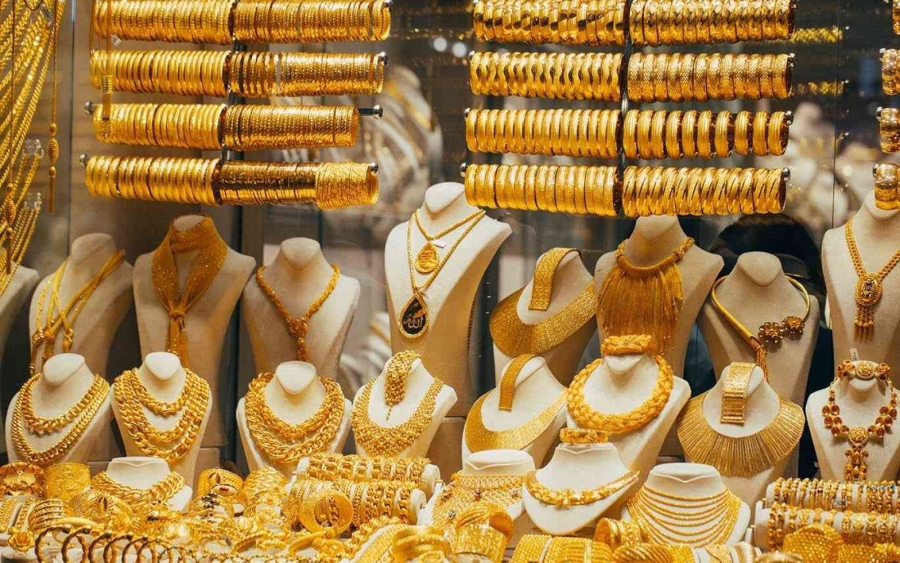 أسعار الذهب تنخفض نصف دينار في السوق المحلية اليوم الأربعاء