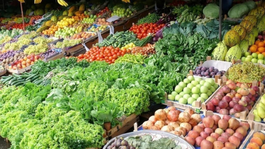 أسعار الخضار والفواكه في السوق المركزي اليوم