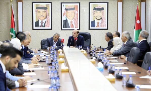 الصحة النيابية: سلامة المياه والأغذية أولوية وطنية