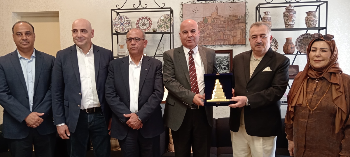 السفير العراقي يزور مدينة السلط ويبحث تعزيز التعاون الثقافي والسياحي