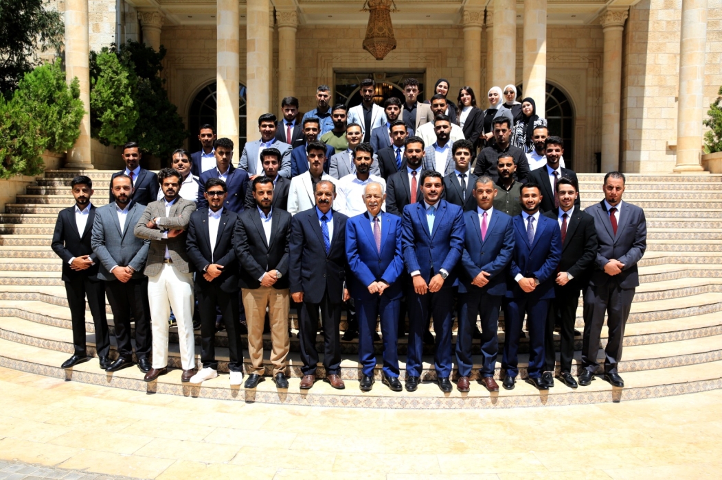 العيسوي بلتقي طلبة من كلية التمريض البلقاء التطبيقية