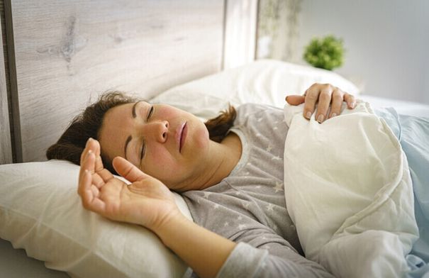 تأثير الغذاء على جودة النوم