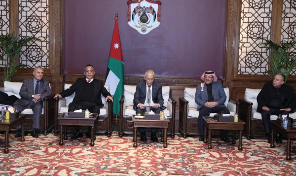 العيسوي يلتقي رجال اقتصاد وأعمال