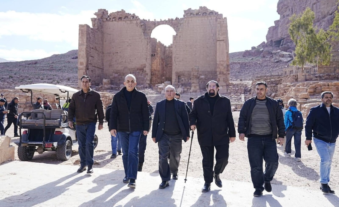 وزير السياحة ورئيس سلطة البترا يتفقدان الموقع الأثري ويطلعان على الخدمات المقدمة للزوار