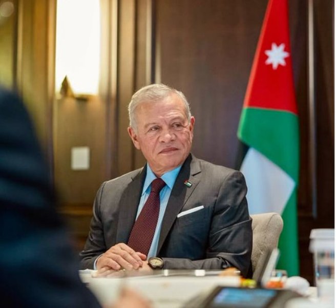 الملك يوجّه بالاستعداد لدعم لبنان بعد انهيار مبنى في طرابلس