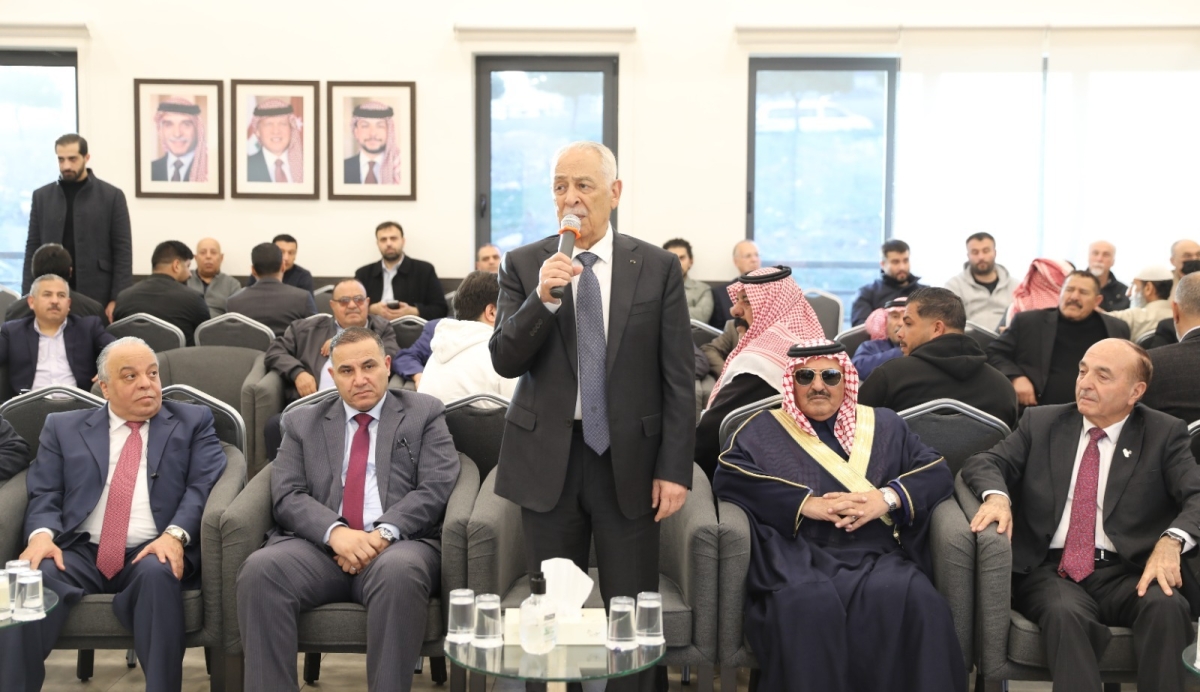 العيسوي ينقل تعازي الملك وولي العهد لعشيرة النهار المناصير بفقيدهم الشيخ فواز إسماعيل  النهار .. فيديو