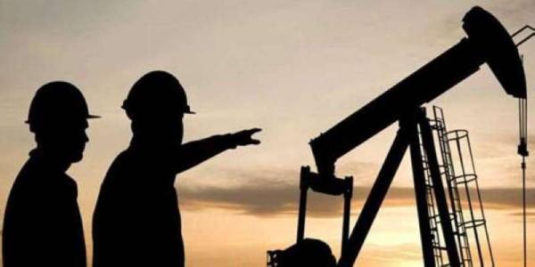 رويترز: النفط يقفز 10 وقد يصل إلى 100 دولار للبرميل