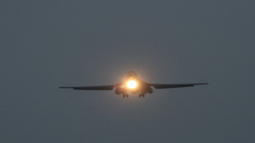 واشنطن: لدينا مخزونات كافية من الأسلحة ونسير للسيطرة على المجال الجوي الإيراني